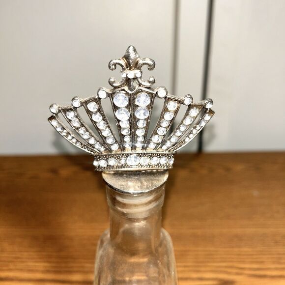 Glass Bottle Decanter w/ Jeweled Crown Topper - Picture 4 of 6